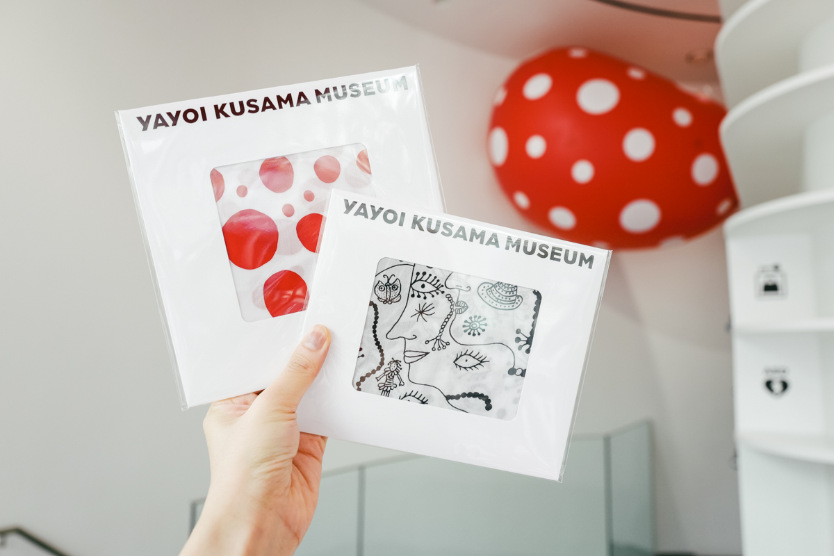 yayoi kusuma museum japan gograph